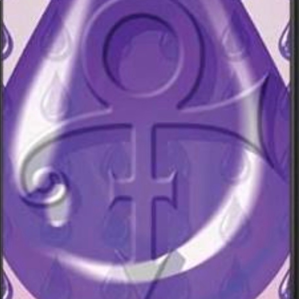 Meet your Posher, Phyl